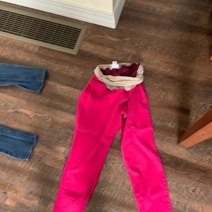 Pink maternity pants size medium never wore them